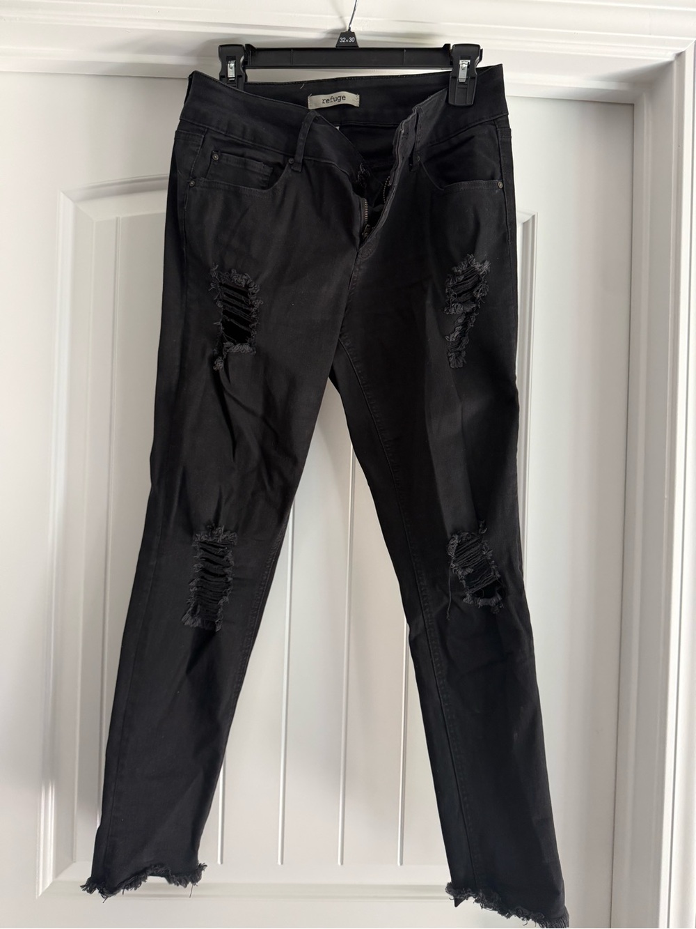 refuge Black Distressed Skinny Jeans